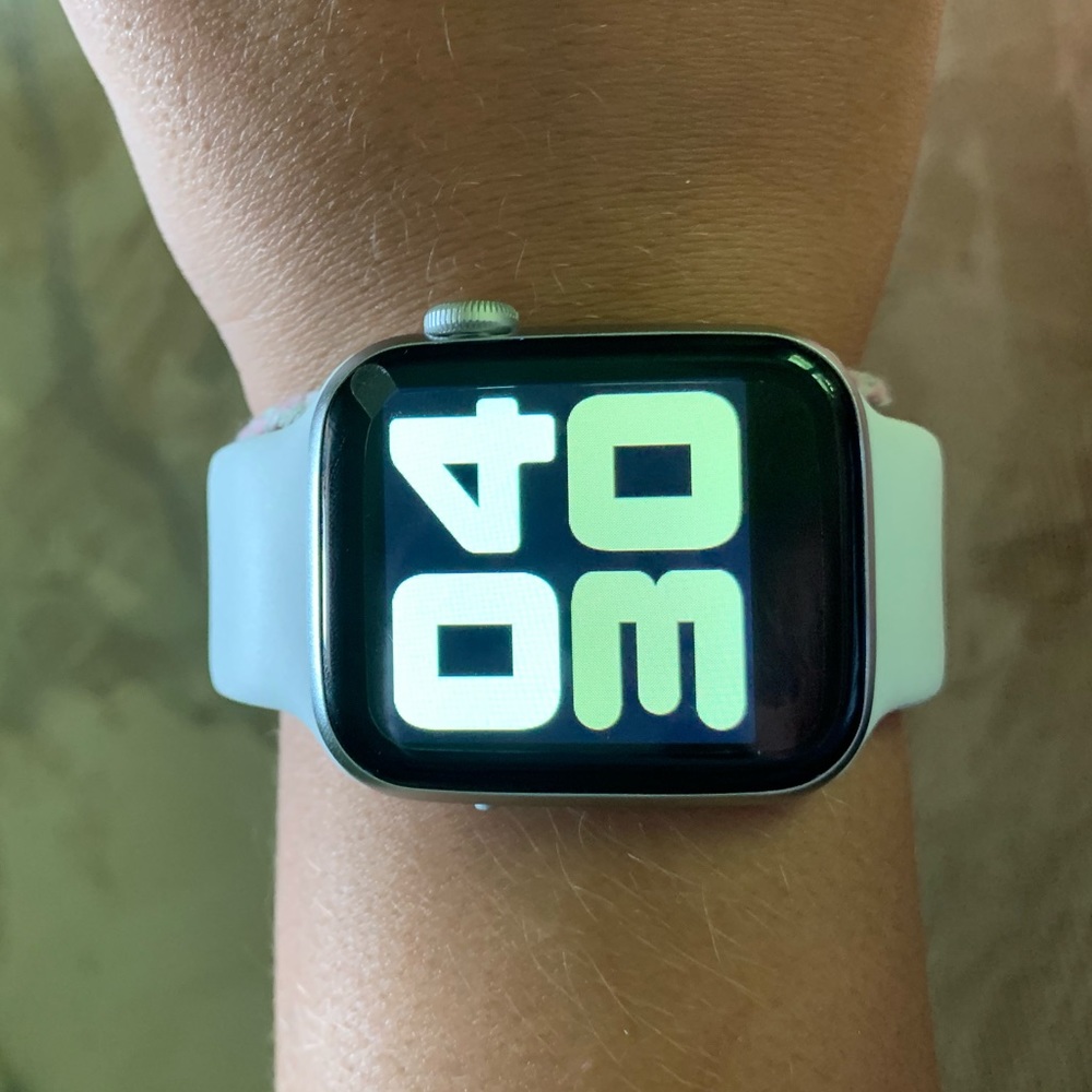 Smart Watch. Compatible with all IOS & Androids